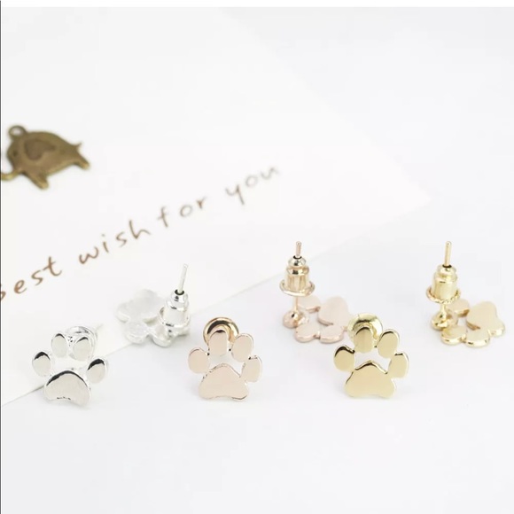 Rose Gold Puppy dog paw print stud earrings - Picture 8 of 8